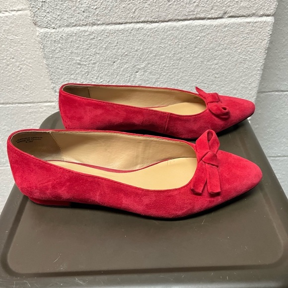 Talbots Red Flats with Bow Detail. Size 6.5 - Picture 2 of 6